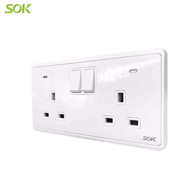 https://www.sokswitch.com/Uploads/202203/13a_250v_double_pole_switched_bs_socket_outlets_with_neon1.png