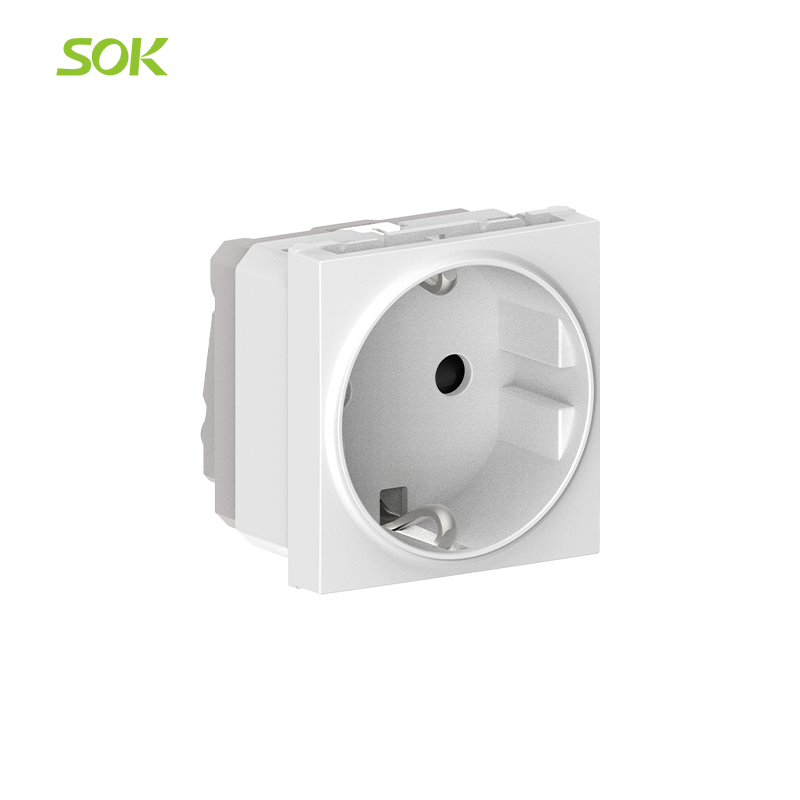 Single_Sch12uko_Power_Outlet2.png